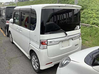 DAIHATSU TANTO 2009