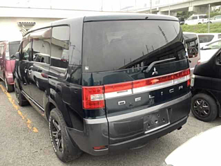MITSUBISHI DELICA D5 2011