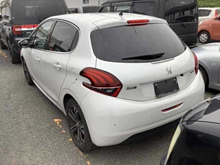 PEUGEOT 208 2016