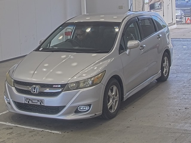 HONDA STREAM 2010