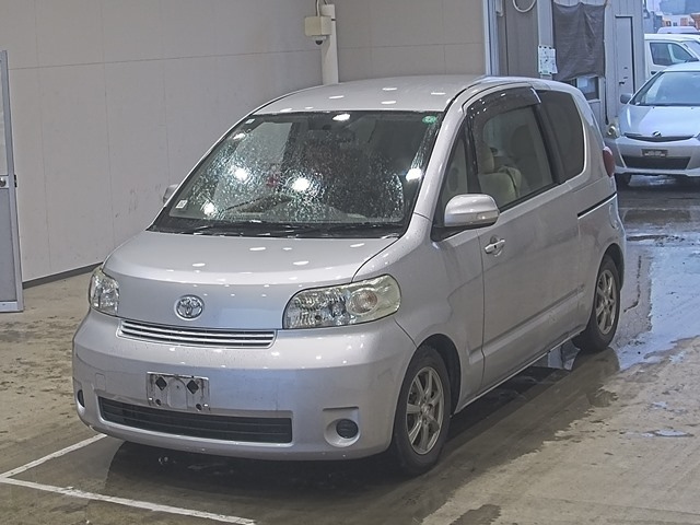 TOYOTA PORTE 2008