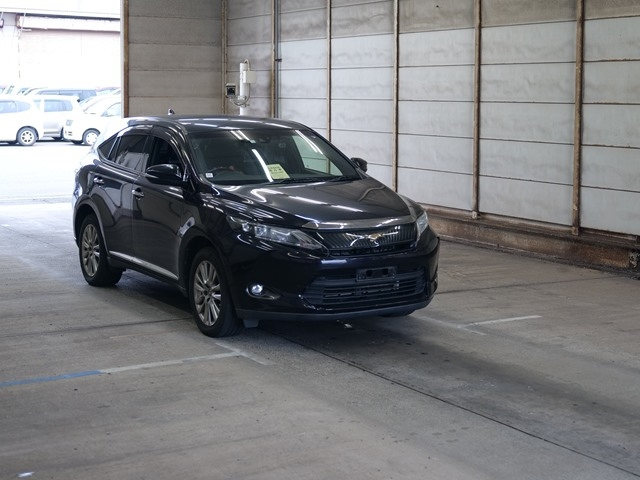TOYOTA HARRIER 2014