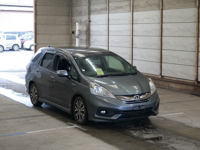 HONDA FIT SHUTTLE 2015