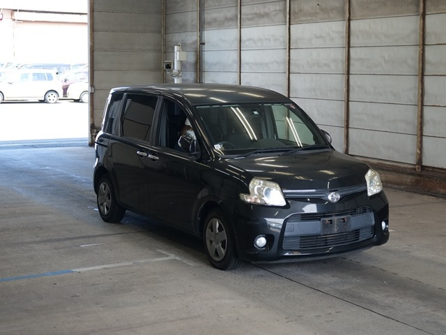 TOYOTA SIENTA 2012
