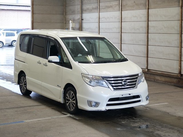 NISSAN SERENA 2014