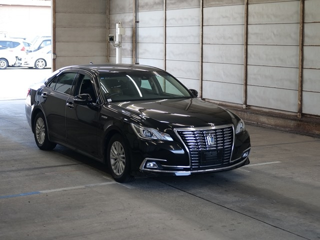 TOYOTA CROWN 2017