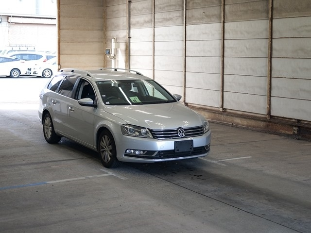 VOLKSWAGEN PASSAT VARIANT