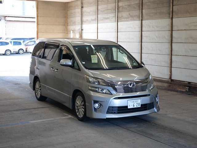 TOYOTA VELLFIRE 2011