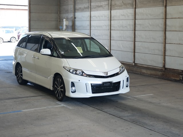 TOYOTA ESTIMA 2014