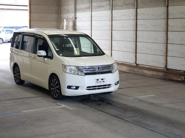 HONDA STEP WAGON 2010
