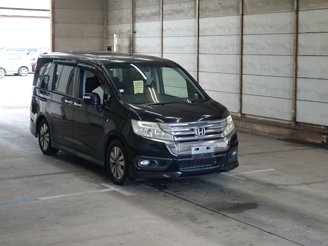 HONDA STEP WAGON 2012
