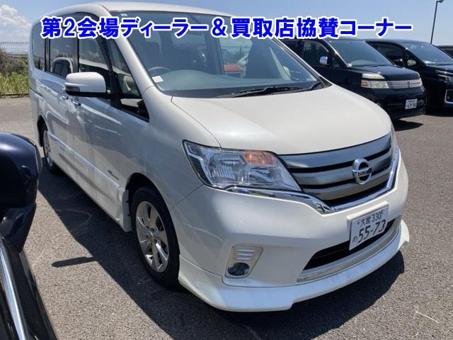 NISSAN SERENA 2013