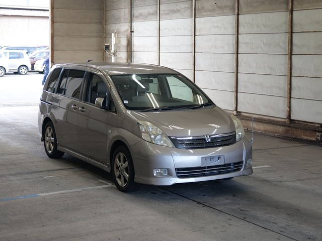 TOYOTA ISIS 2006