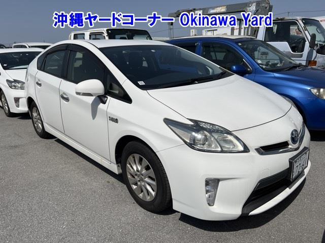 TOYOTA PRIUS PHV
