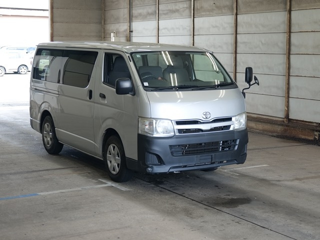 TOYOTA REGIUS ACE VAN 2013