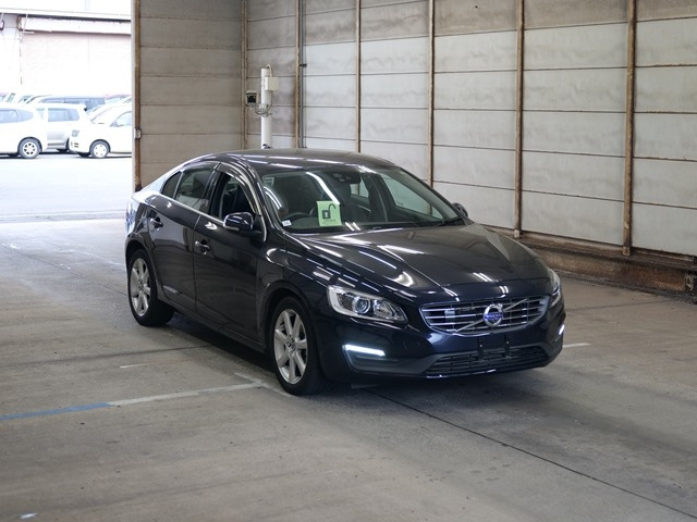 VOLVO S60 2016