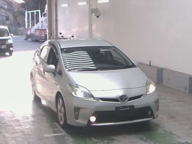 TOYOTA PRIUS 2012