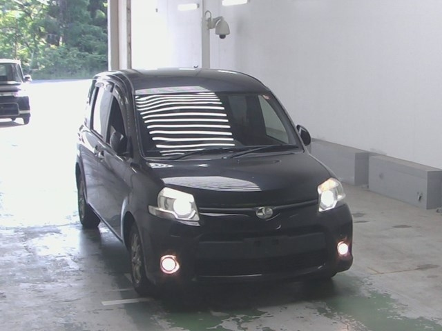 TOYOTA SIENTA 2012