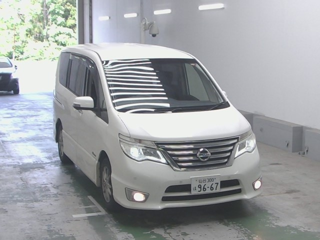 NISSAN SERENA 2014