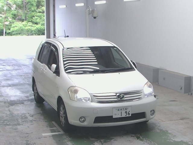 TOYOTA RAUM 2009