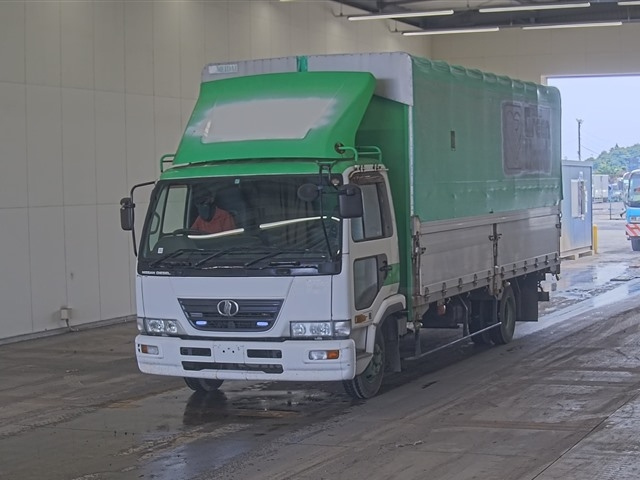 NISSAN CONDOR 2005