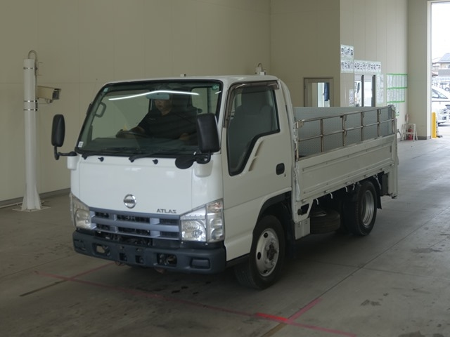 NISSAN ATLAS 2009