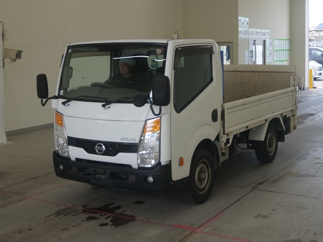 NISSAN ATLAS 2017