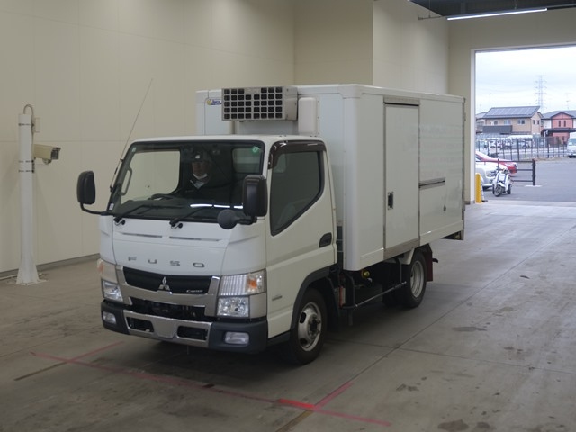 MITSUBISHI CANTER 2015
