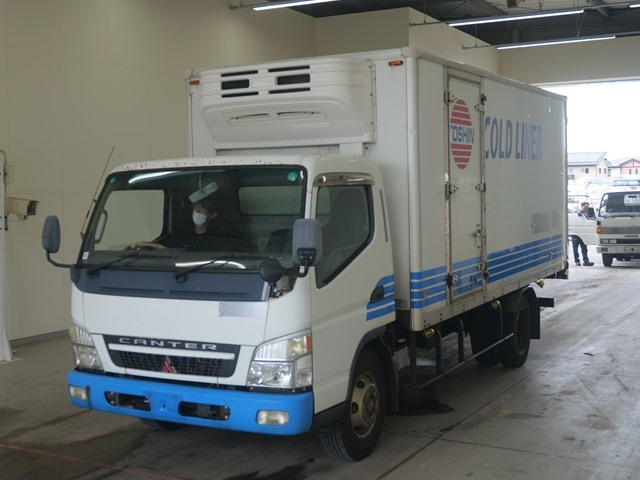 MITSUBISHI CANTER 2005