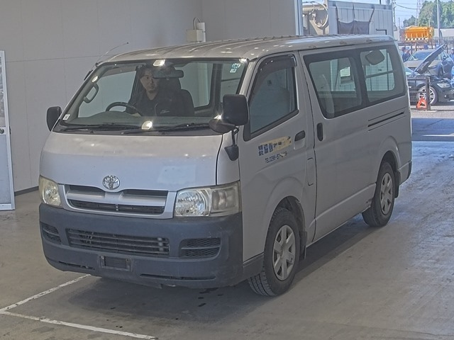 TOYOTA HIACE VAN 2006