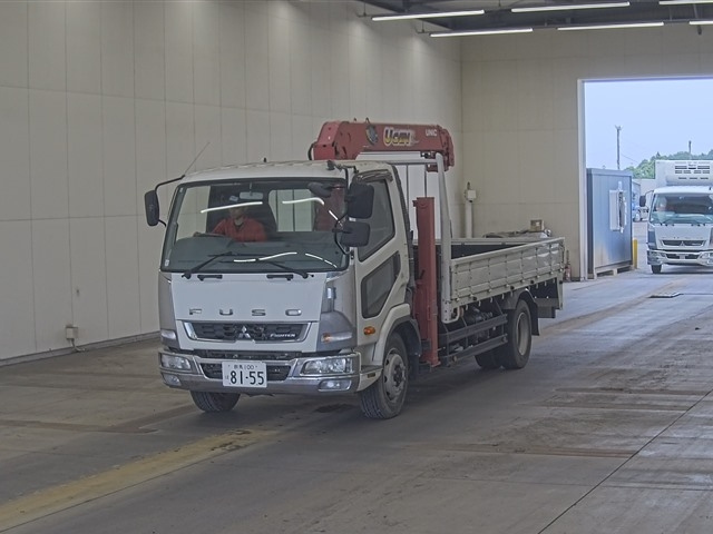 MITSUBISHI FUSO TRUCK 2015