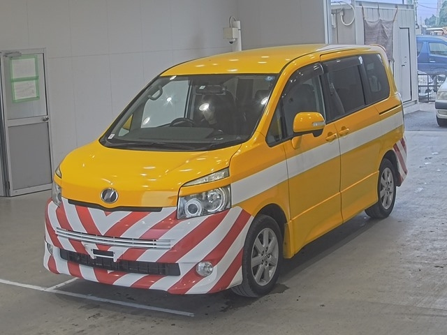 TOYOTA VOXY 2007