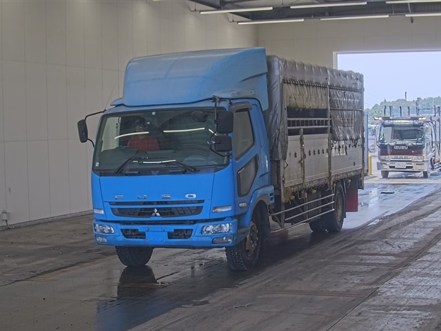 MITSUBISHI FUSO FIGHTER 2010