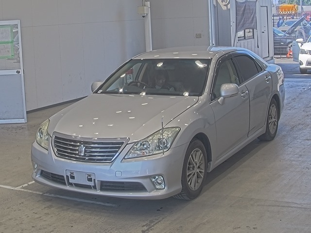 TOYOTA CROWN 2012