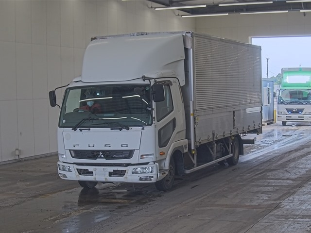 MITSUBISHI FUSO FIGHTER 2013