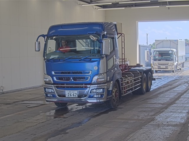 MITSUBISHI SUPER GREAT 2015