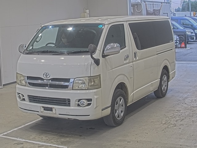 TOYOTA HIACE VAN 2005