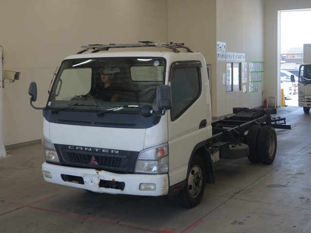 MITSUBISHI CANTER 2010