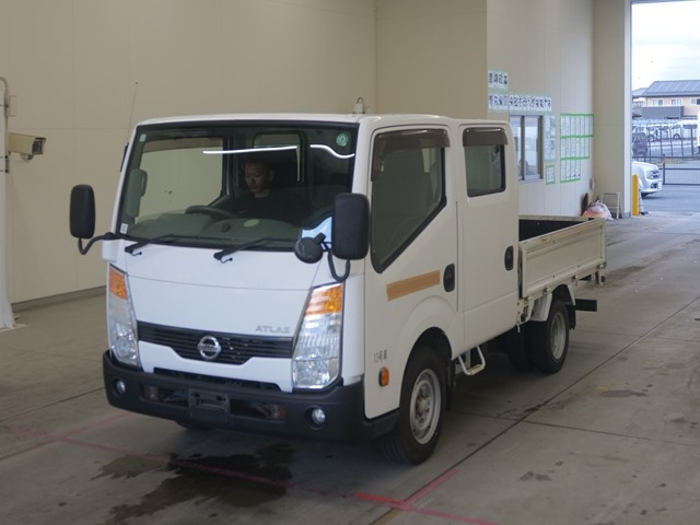 NISSAN ATLAS 2015