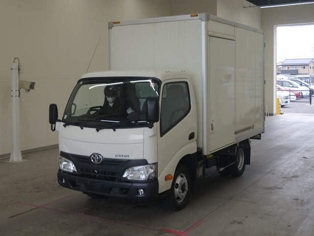 TOYOTA DYNA 2018