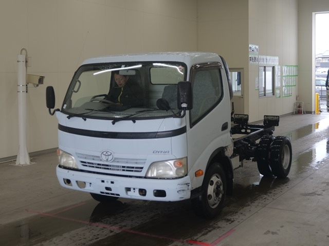 TOYOTA DYNA 2010