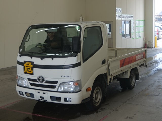 TOYOTA DYNA 2013