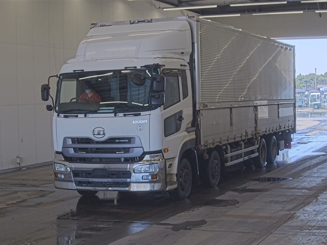 NISSAN UD SERIES 2014