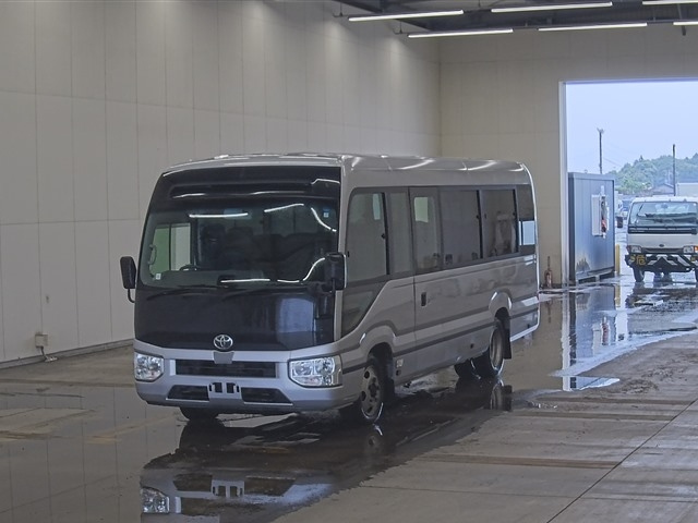 TOYOTA COASTER 2019