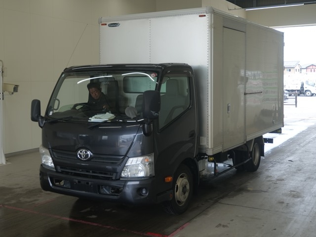 TOYOTA DYNA 2014