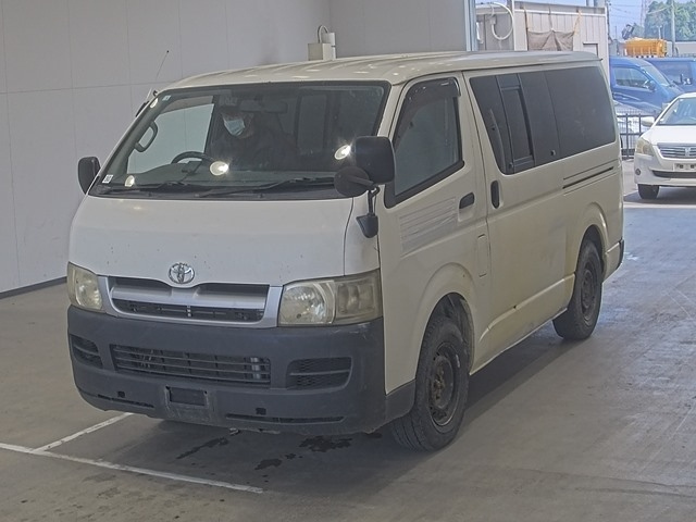 TOYOTA HIACE VAN 2005