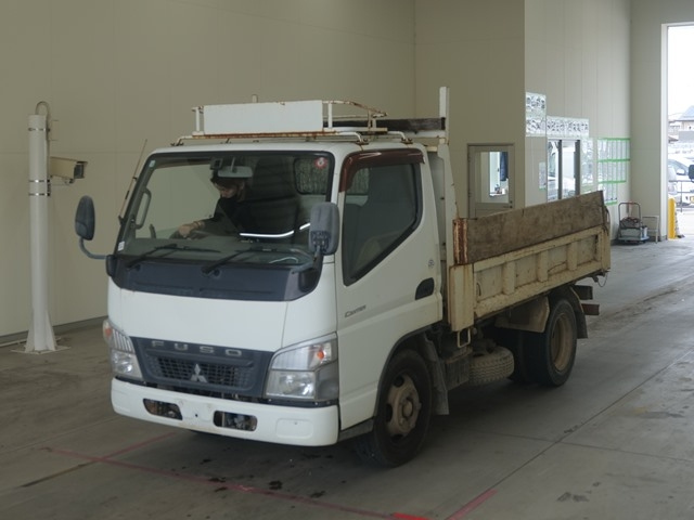 MITSUBISHI CANTER 2010