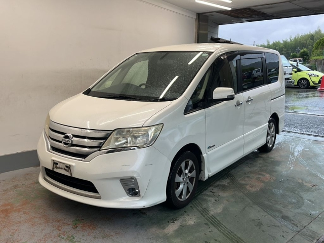 NISSAN SERENA 2013