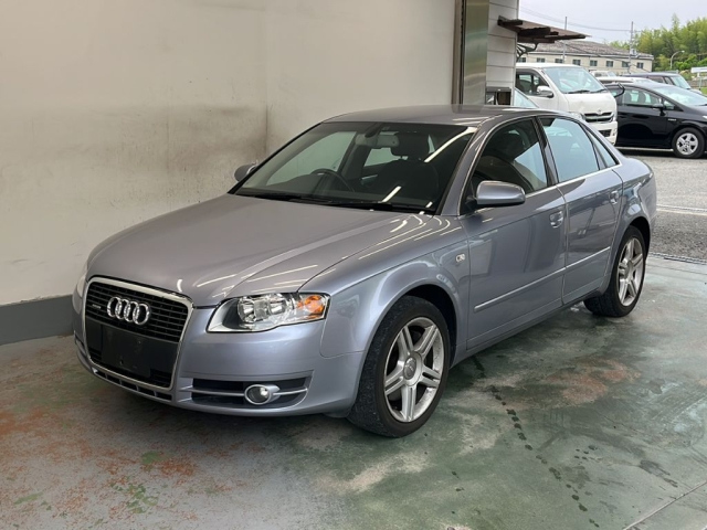 AUDI A4 2006