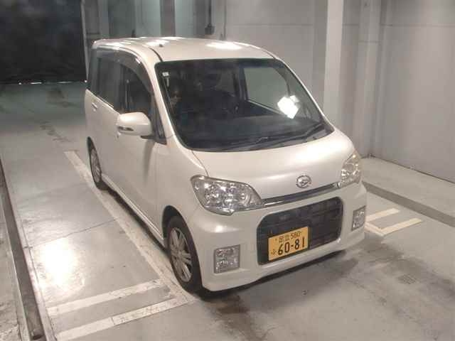DAIHATSU TANTO EXE 2010